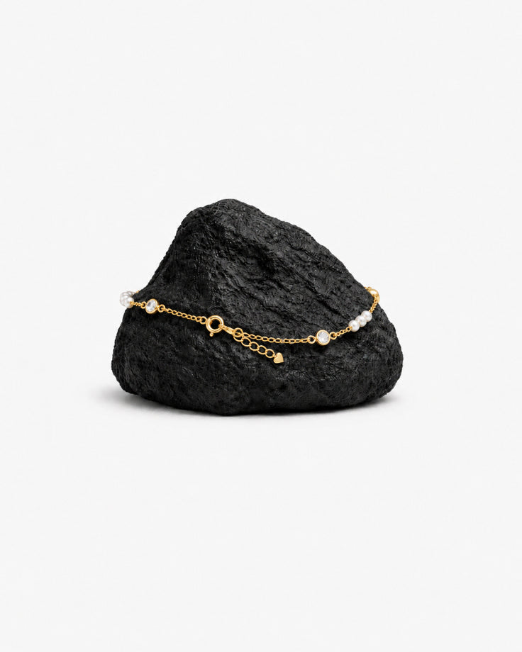 Pulseira Feminina Banhada em Ouro 24k - Roscida com Pérolas e Zircônia