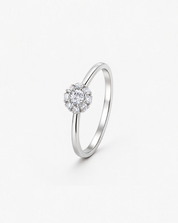 Anel Aurelora — Floral em Ouro Branco 24k com Zircônia