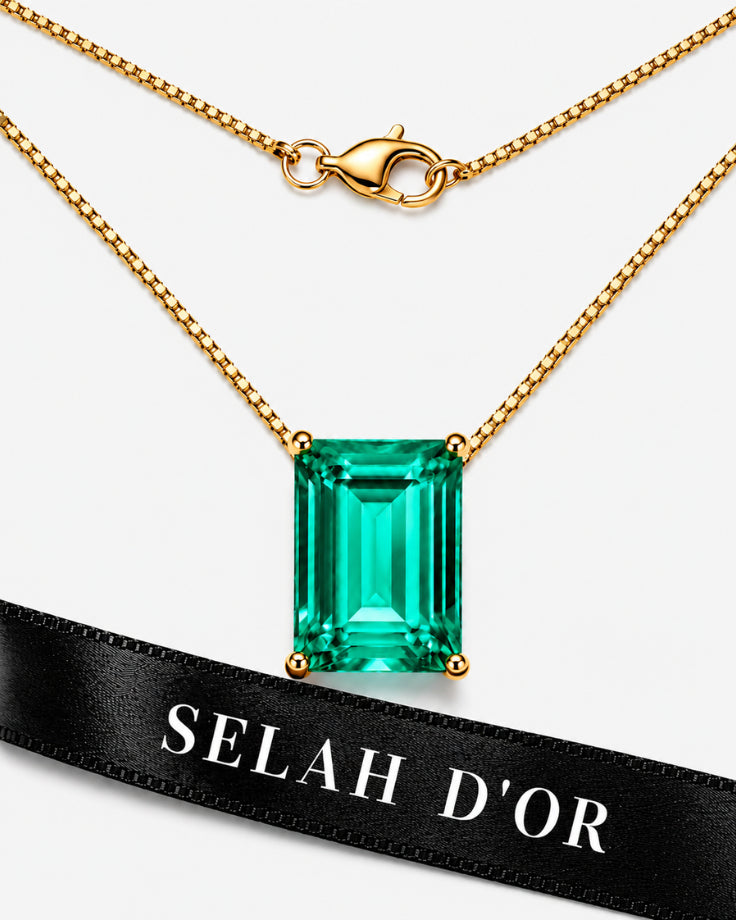 Colar Feminino Pedra Verde da Ilha Koralyn Banhado em ouro 24k com uma fita preta 