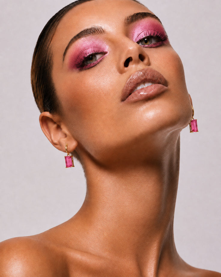 Brincos Karnak - Banhado a Ouro 24k com Zircônia Rosa