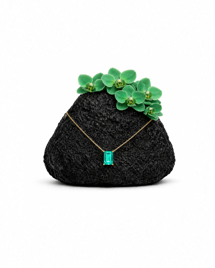 Colar Feminino Pedra Verde da Ilha Koralyn Banhado em ouro 24k