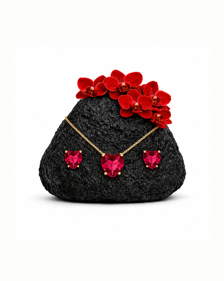 Conjunto Feminino Carmine em Ouro 24k com Zircônia Vermelha