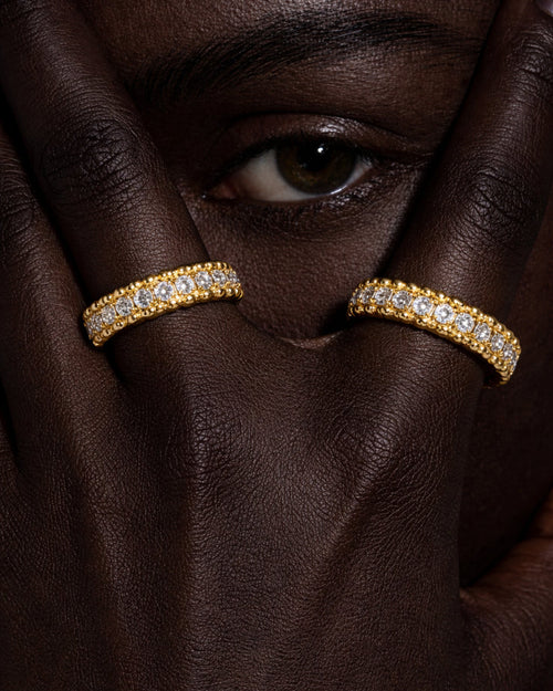 Anel Feminino Selah — Esferas e Zircônia Banhado em Ouro 24k